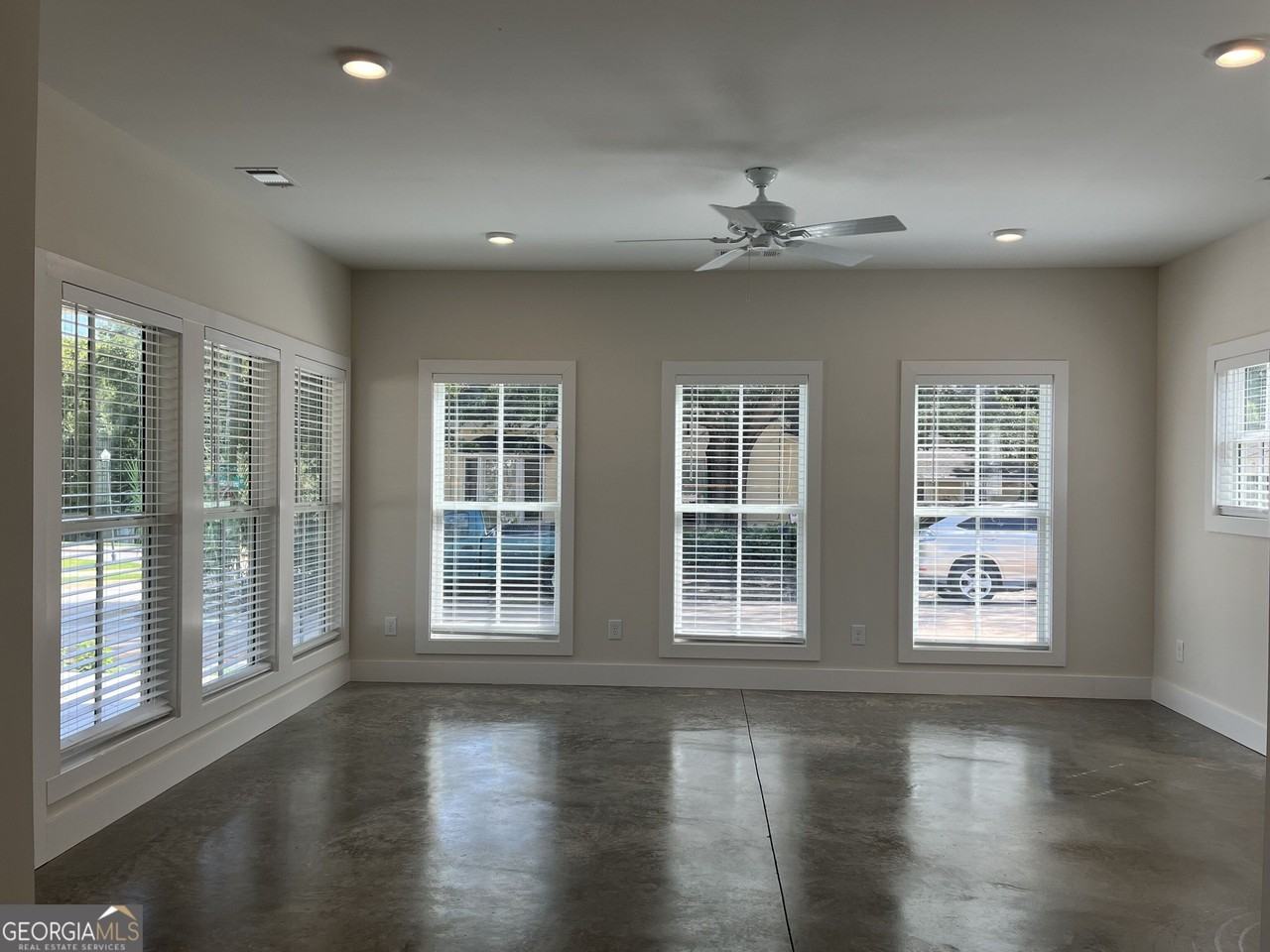 201 Cherry St - Photo 6 of 34