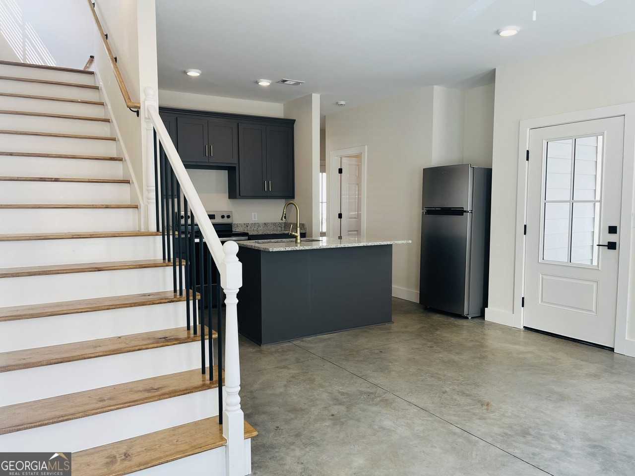 201A Cherry St - Photo 5 of 26