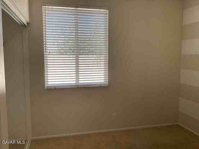43356 Honeybee Ln - Photo 5 of 10
