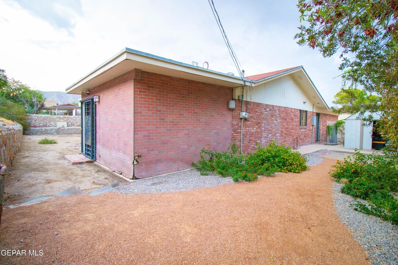 637 Westview Ave - Photo 5 of 45