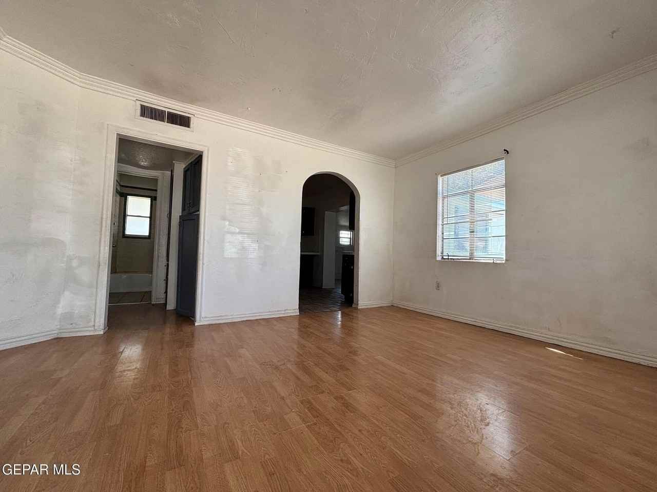 212 Red Robin Dr - Photo 3 of 11