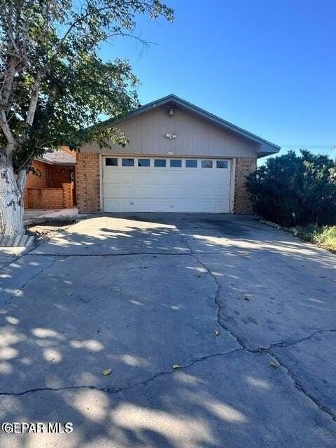 386 Mccune Rd - Photo 3 of 30