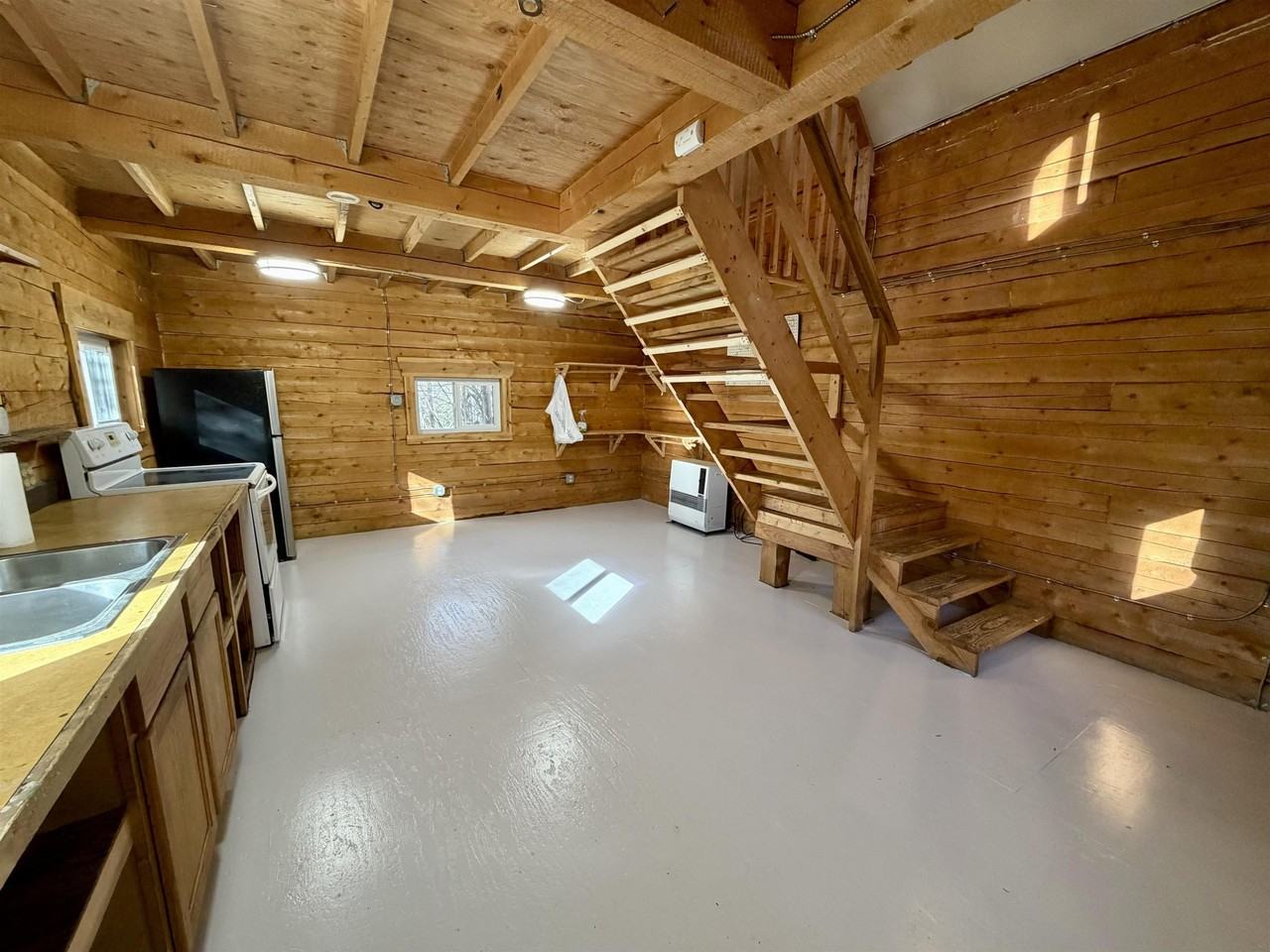 2690 Sauna Ave - Photo 2 of 11