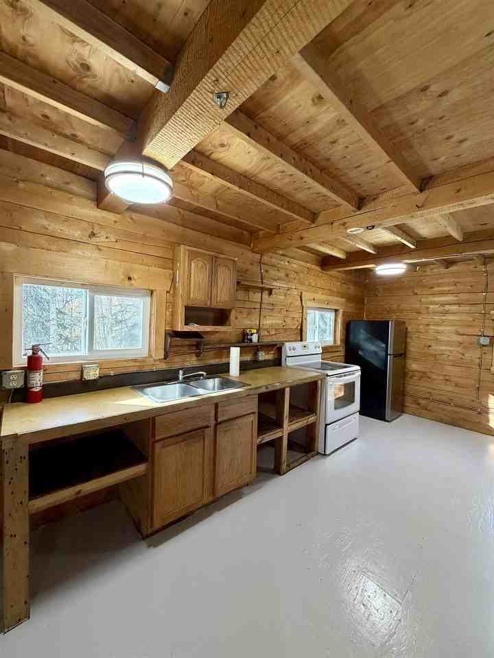 2690 Sauna Ave - Photo 3 of 11