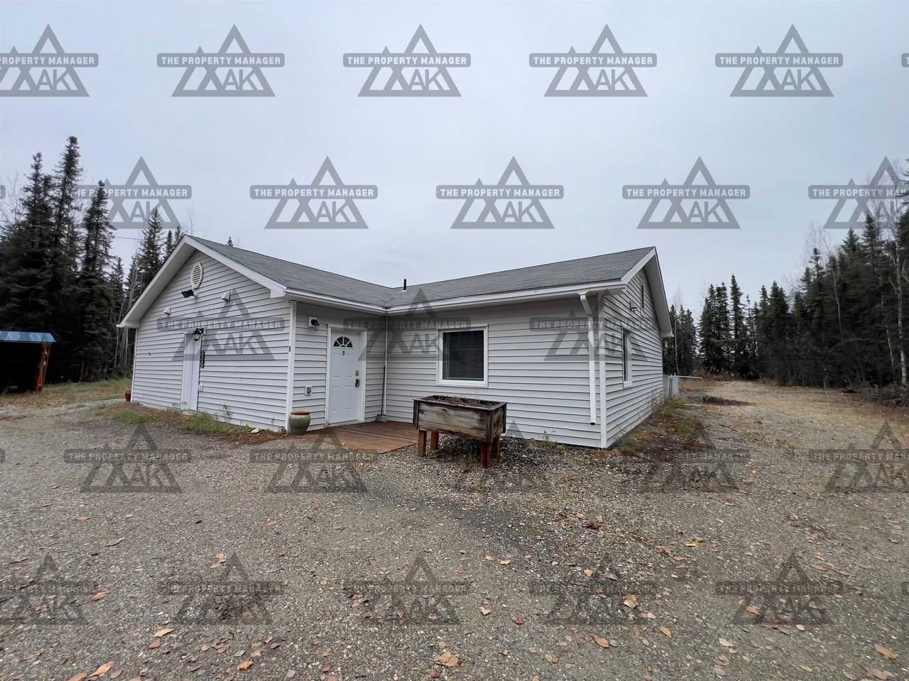 2400 Grumman St #B - Photo 2 of 18