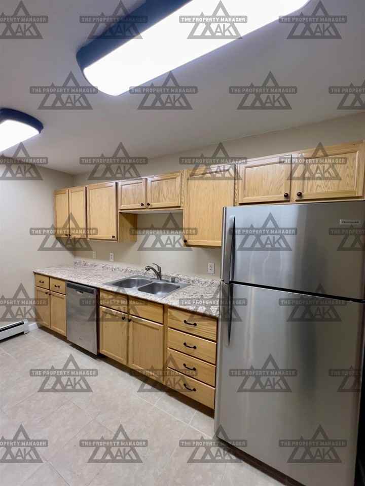 2400 Grumman St #B - Photo 6 of 18