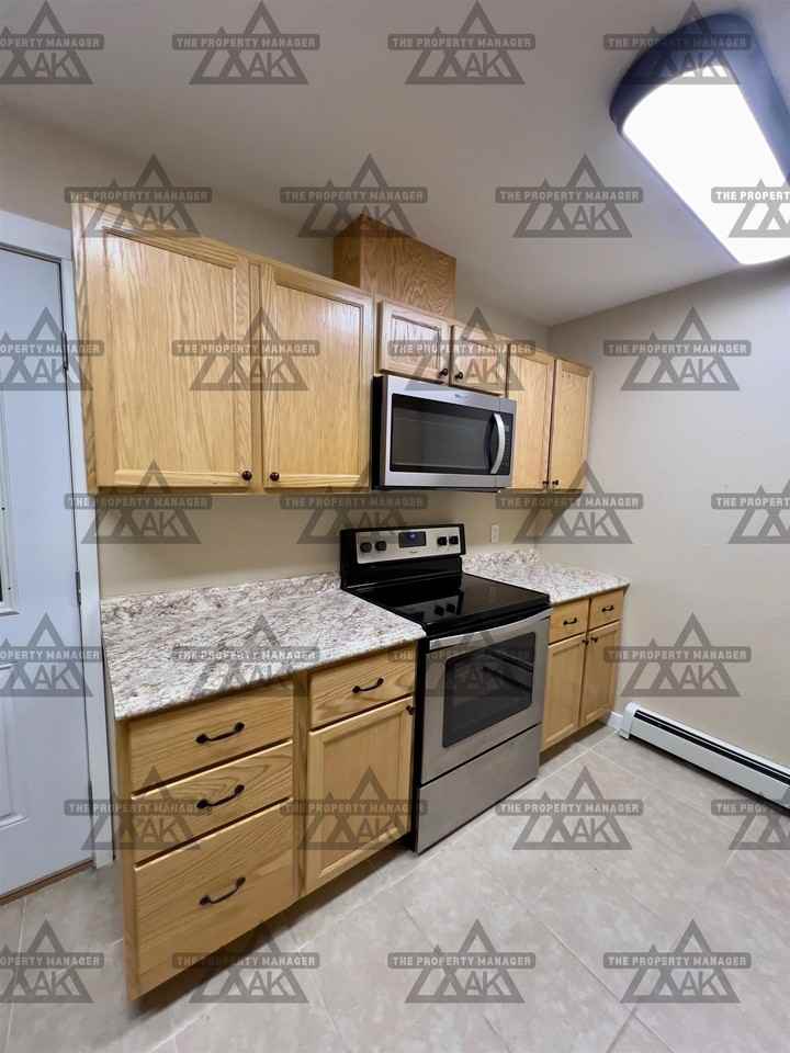 2400 Grumman St #B - Photo 7 of 18