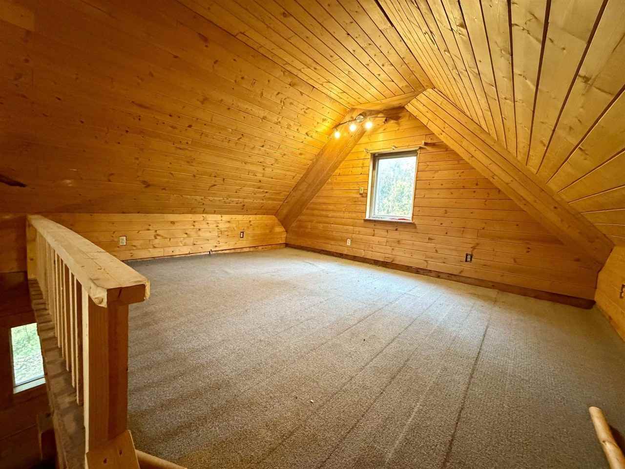 1080 Obrien St - Photo 7 of 9