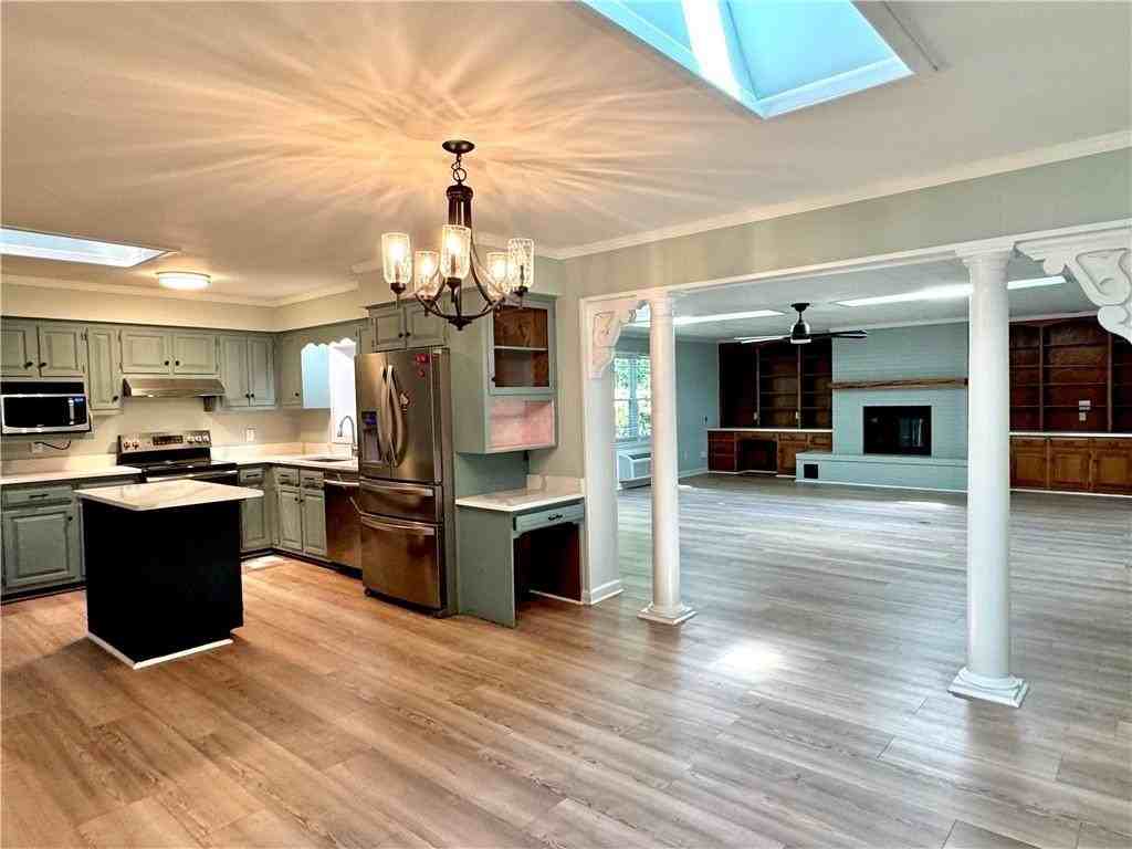 3120 Willow Ave - Photo 3 of 48