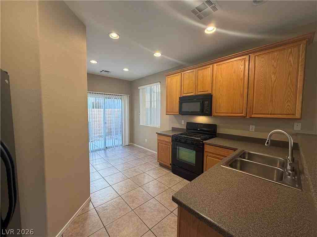 9754 Beach Rose Ct - Photo 5 of 17