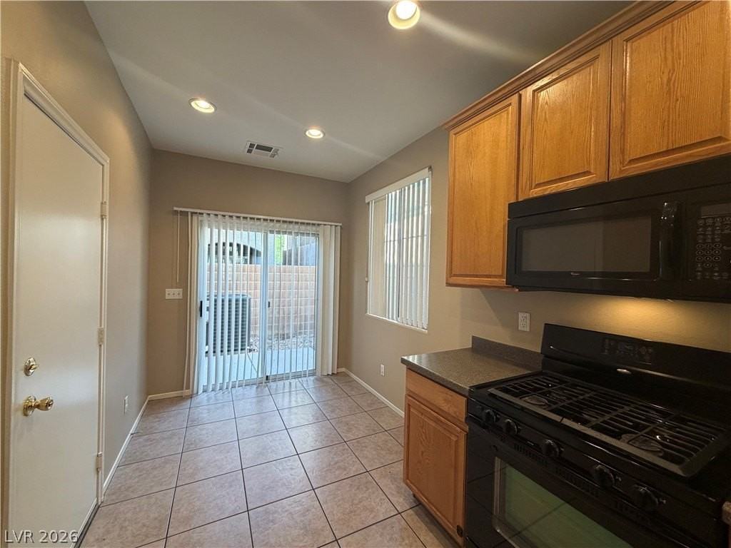 9754 Beach Rose Ct - Photo 6 of 17