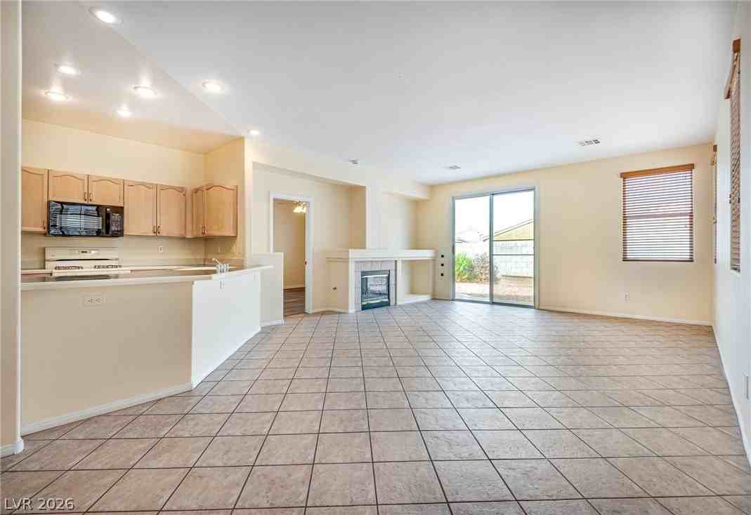1162 Dana Maple Ct - Photo 4 of 15