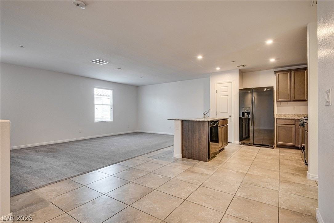 4611 Dover Straight St - Photo 5 of 26