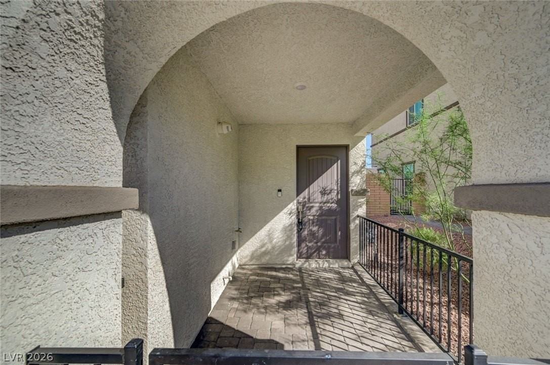 126 Barringswell Ave - Photo 4 of 42
