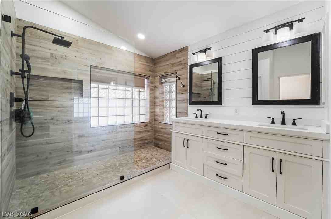 8253 Ruby Mountain Way - Photo 3 of 45