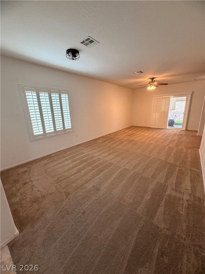 7661 Fieldfare Dr - Photo 6 of 19