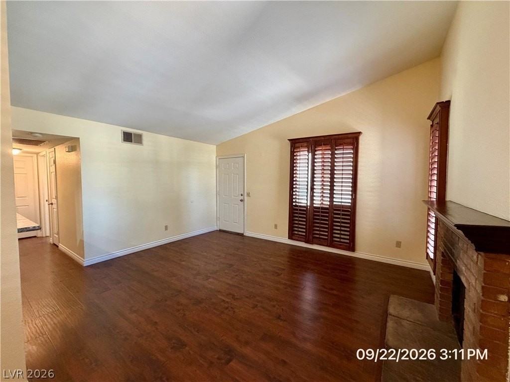 711 Bass Dr #D - Photo 5 of 43