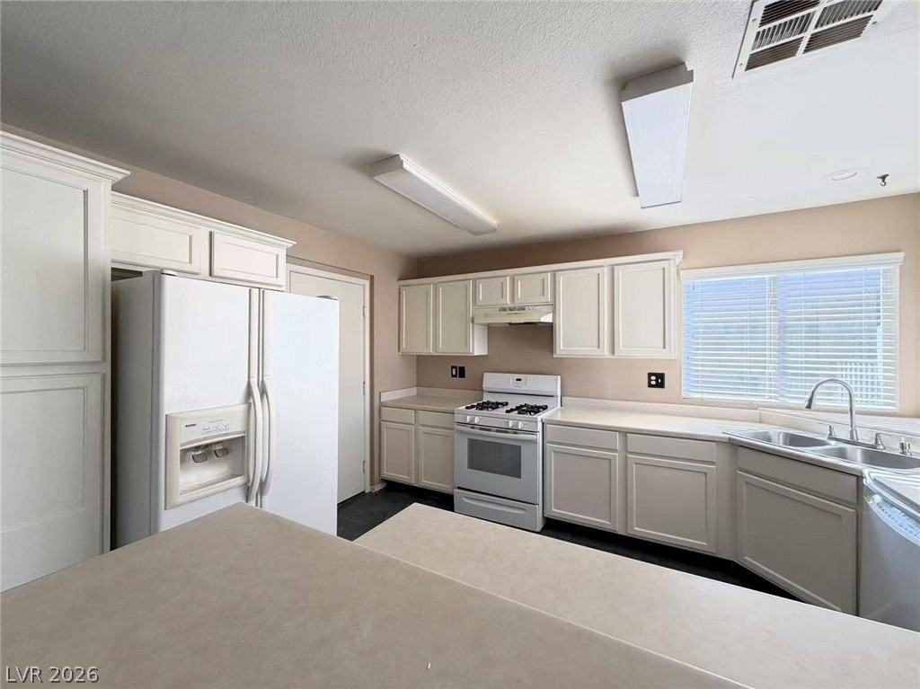 920 Hunters Ridge Way - Photo 5 of 16