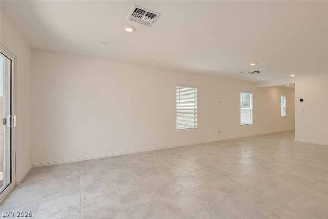 6952 Caldera St - Photo 7 of 28