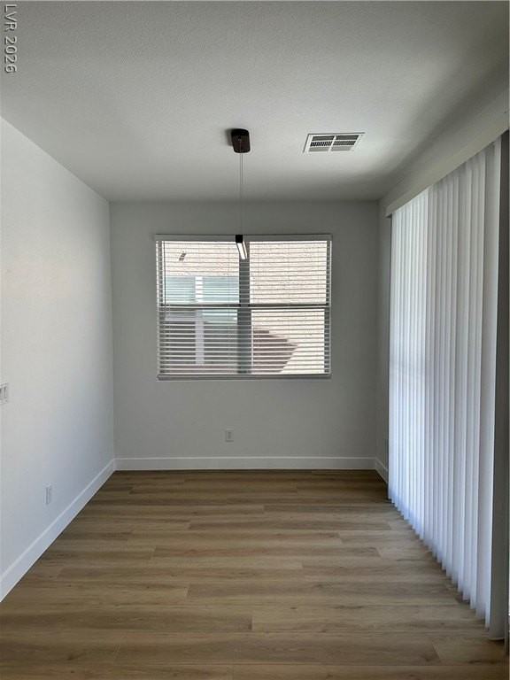 9639 W Post Rd - Photo 4 of 30