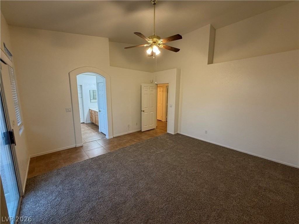 5028 Tropical Cliff Ave - Photo 6 of 16
