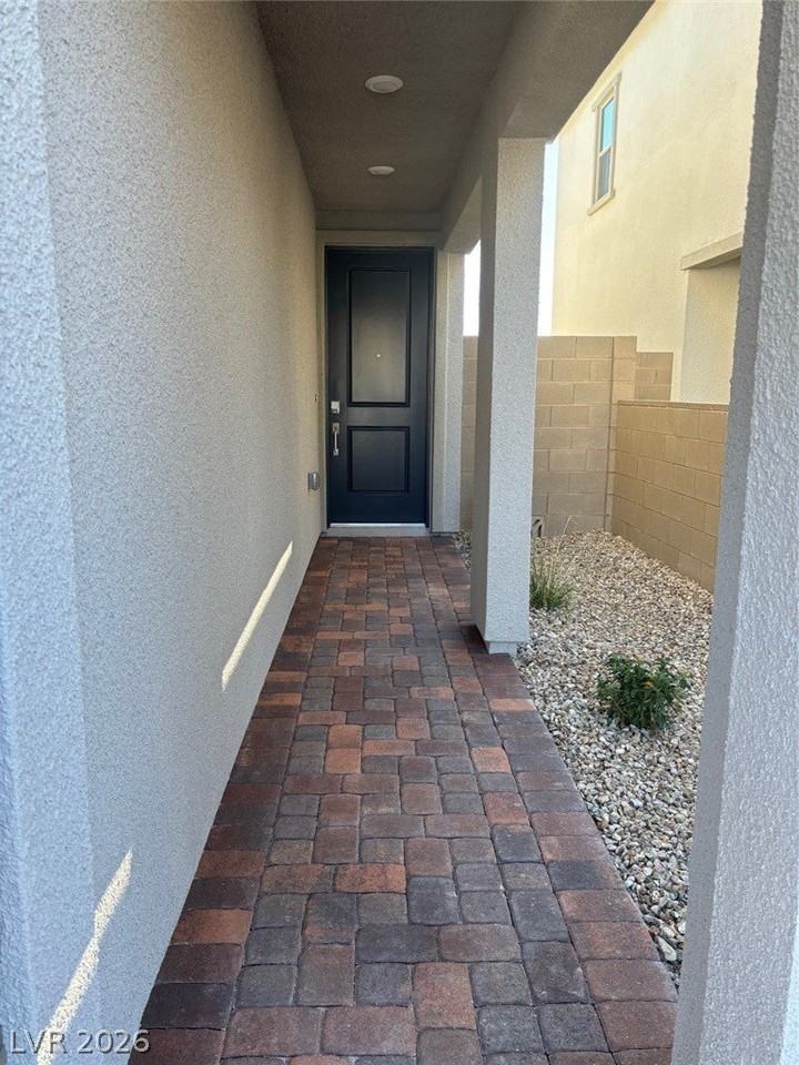 1492 Marsh Bird St - Photo 3 of 18