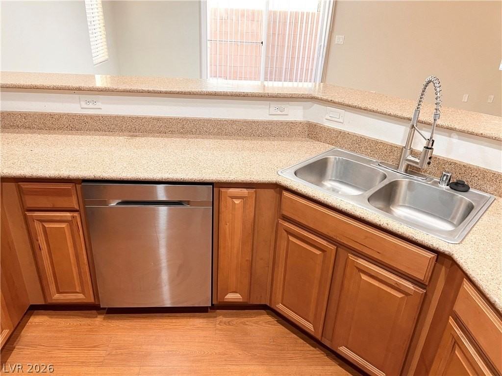 4516 Camille Flora Ct - Photo 6 of 41