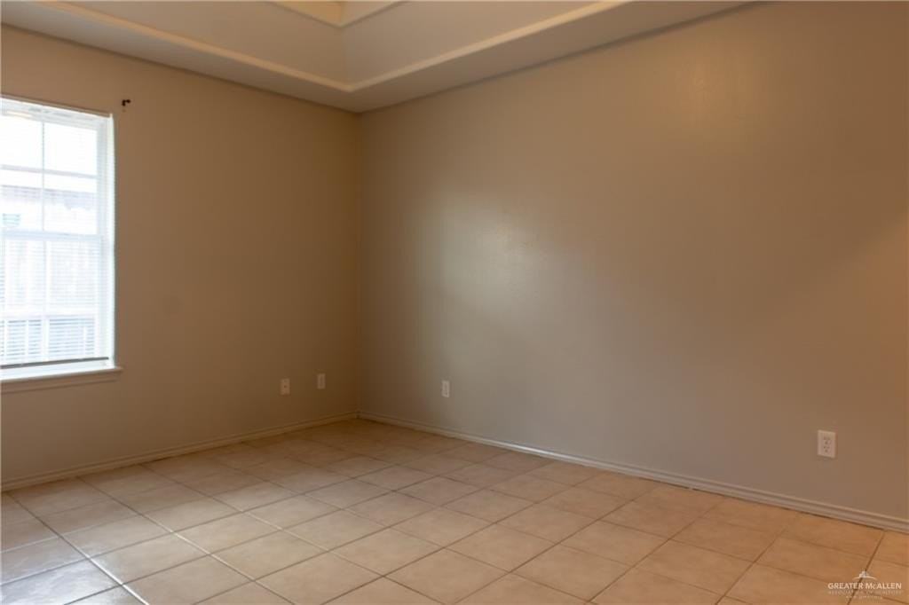 1511 Nassau St #4 - Photo 3 of 12