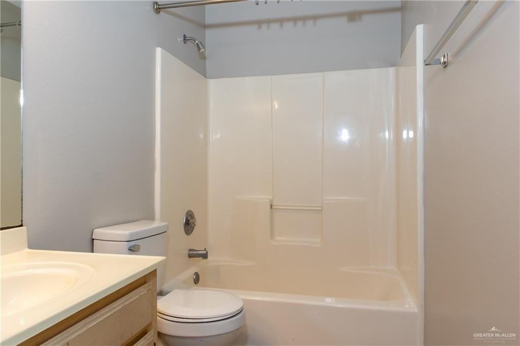1511 Nassau St #4 - Photo 4 of 12