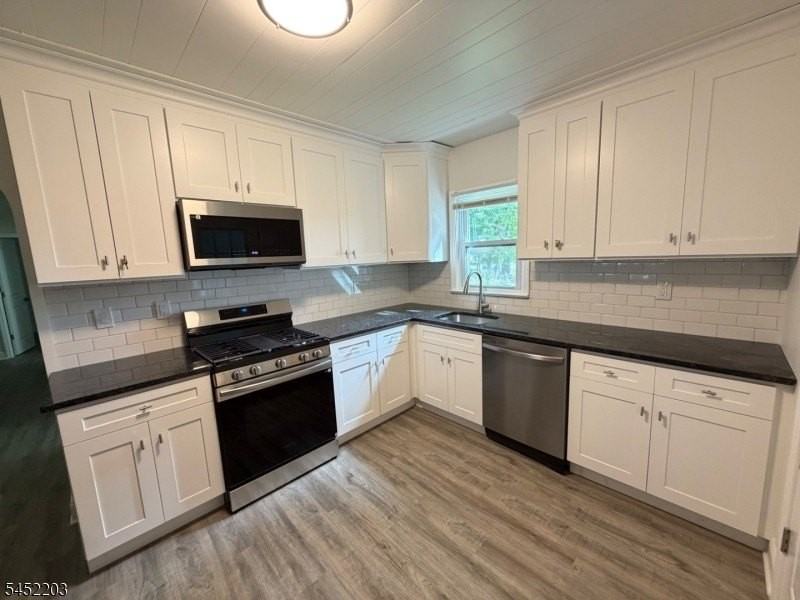 1016 Valley Rd - Photo 5 of 25