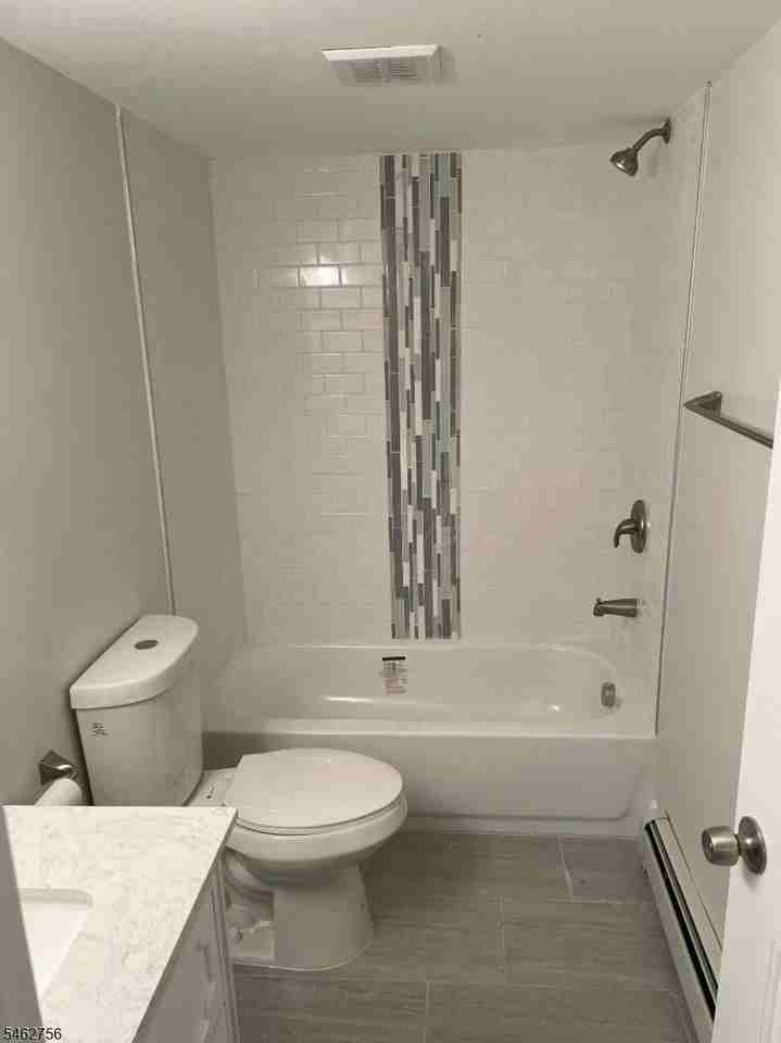 227 William St - Photo 4 of 10