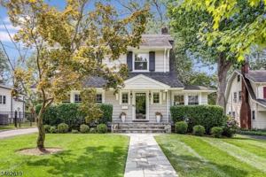 featured image of 8 Berkeley Rd