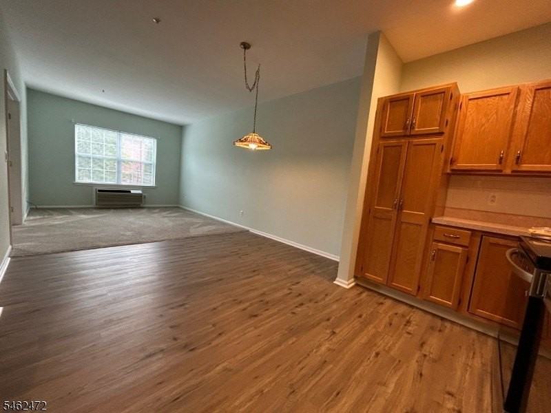 1304 Richmond Rd #304 - Photo 4 of 14
