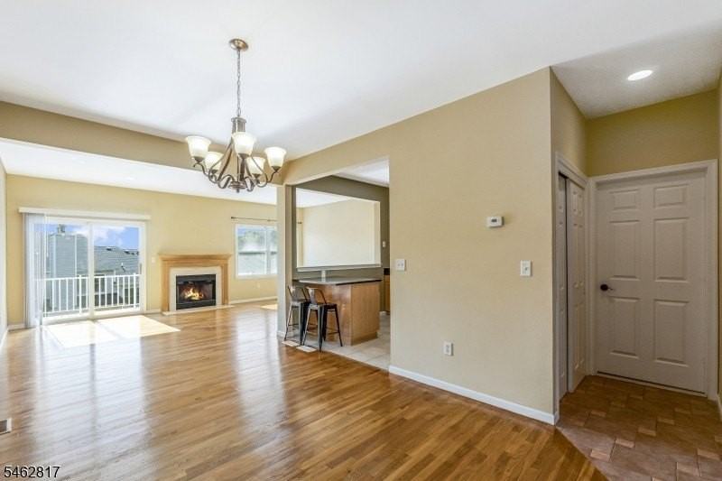 370 Summerhill Dr - Photo 6 of 29