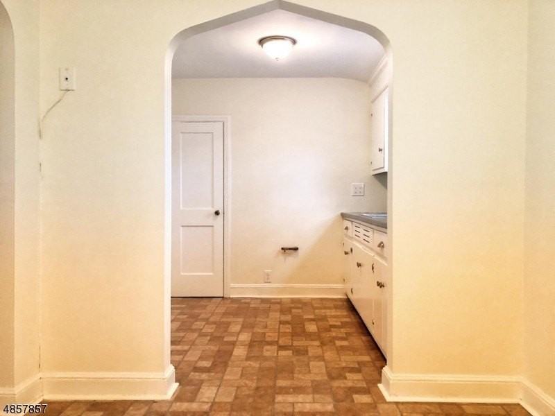 299 Concord Ave #2 - Photo 5 of 10
