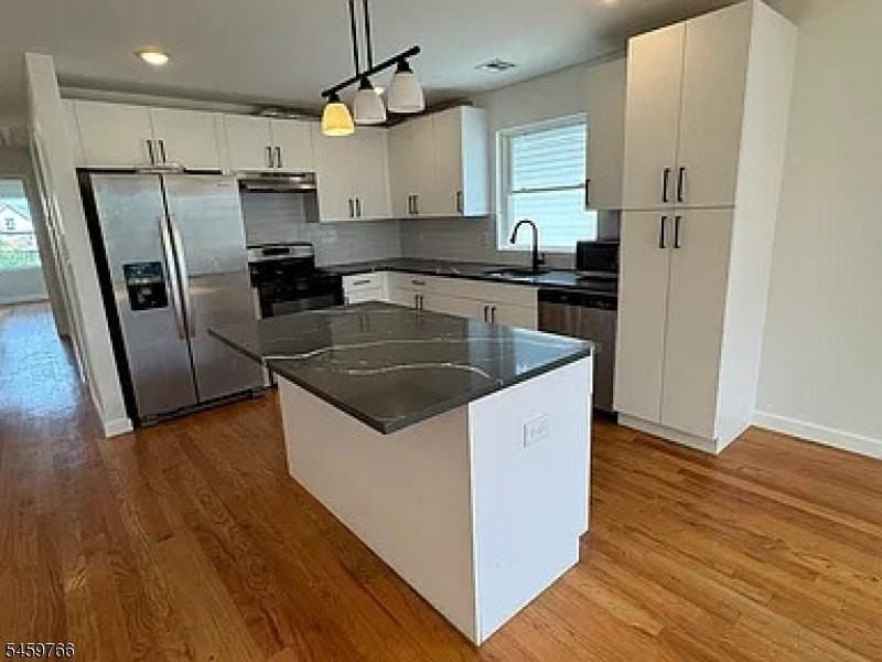 753 Seaport Dr #2 - Photo 3 of 12