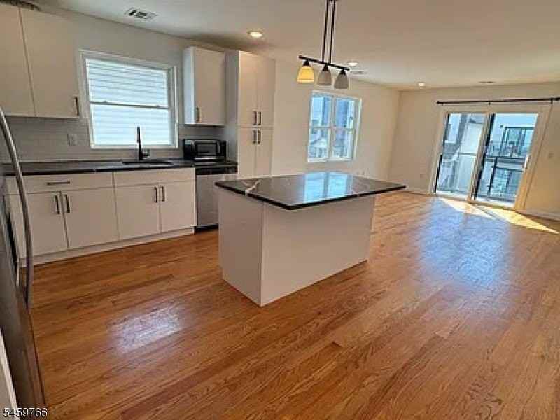 753 Seaport Dr #2 - Photo 6 of 12