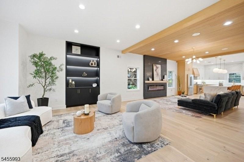 41 Orchard Rd - Photo 2 of 36