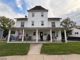 featured image of 8 Barrett Ave #10A