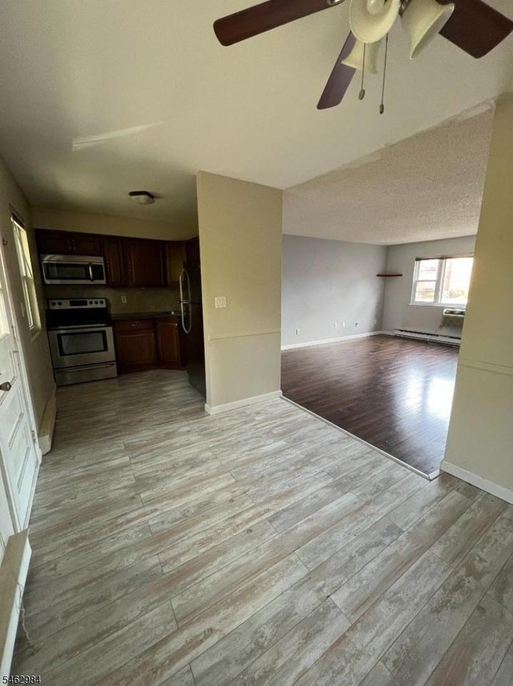 422 Ringwood Ave #B110 - Photo 3 of 3