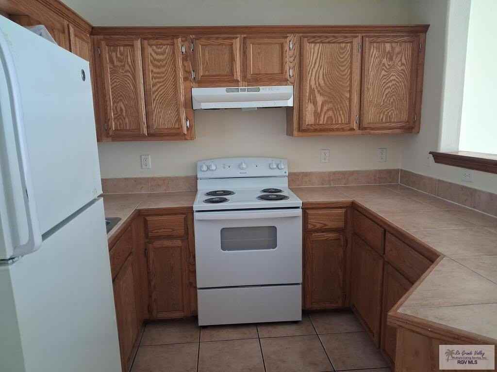 701 Sonesta Dr #8 - Photo 6 of 23