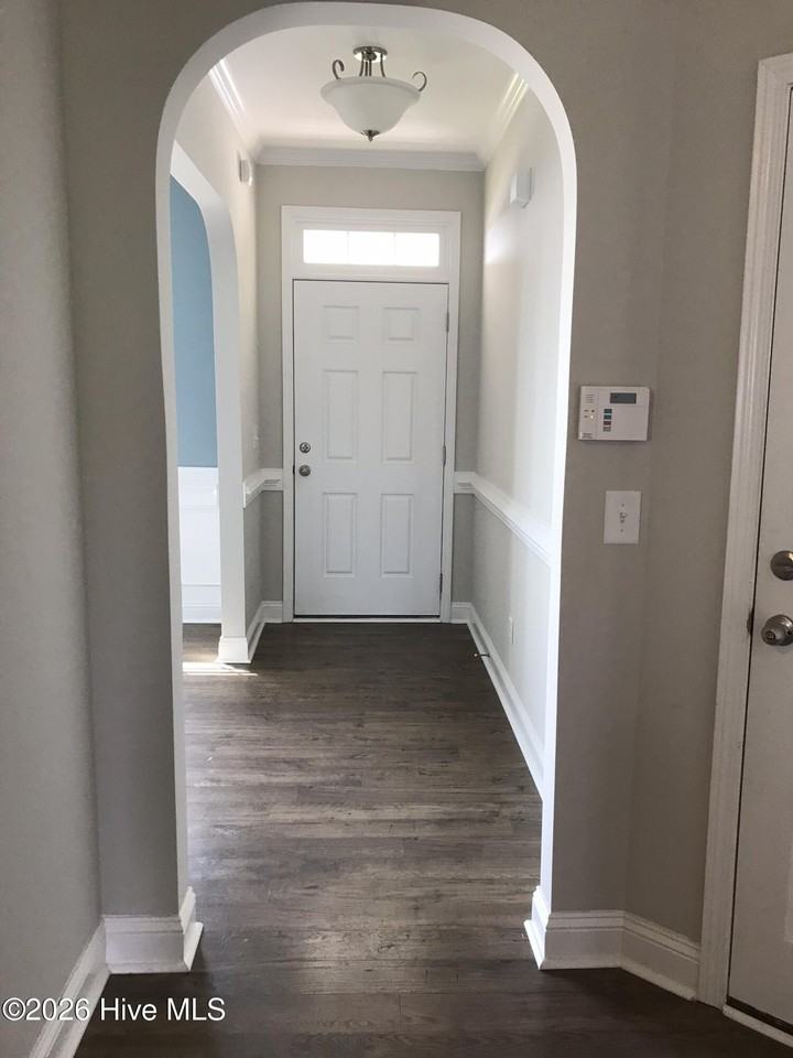 443 N Prince Henry Way - Photo 5 of 48