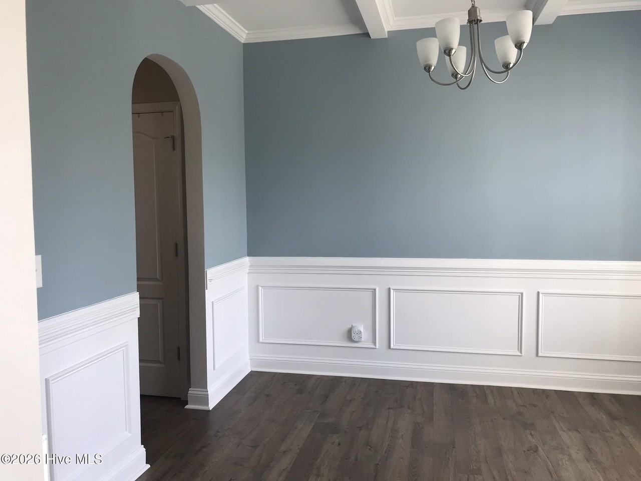 443 N Prince Henry Way - Photo 7 of 48