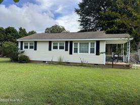 2108 High School Dr - Photo 1 of 1