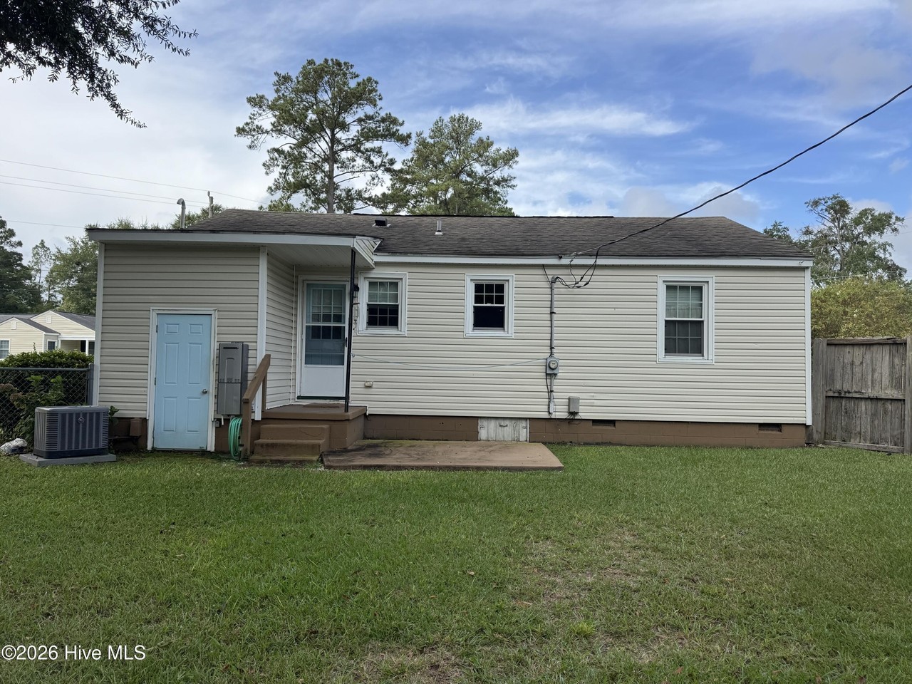 2108 High School Dr - Photo 6 of 21