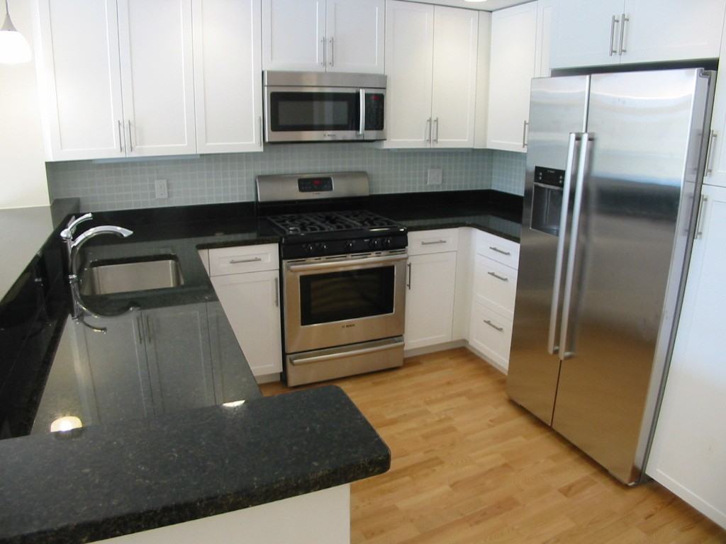 Cameron Avenue - Photo 2 of 6