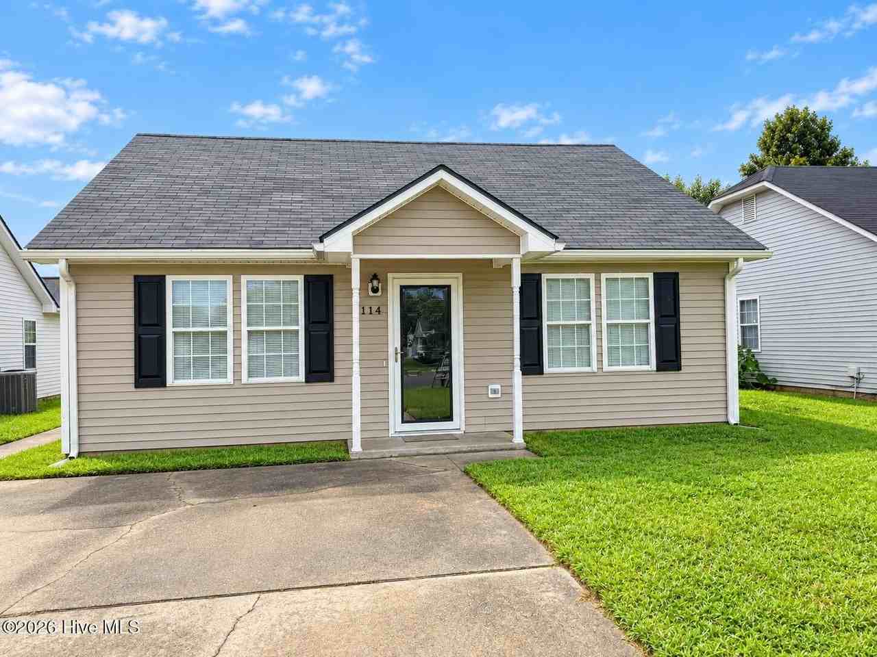 114 Old Oak Rd