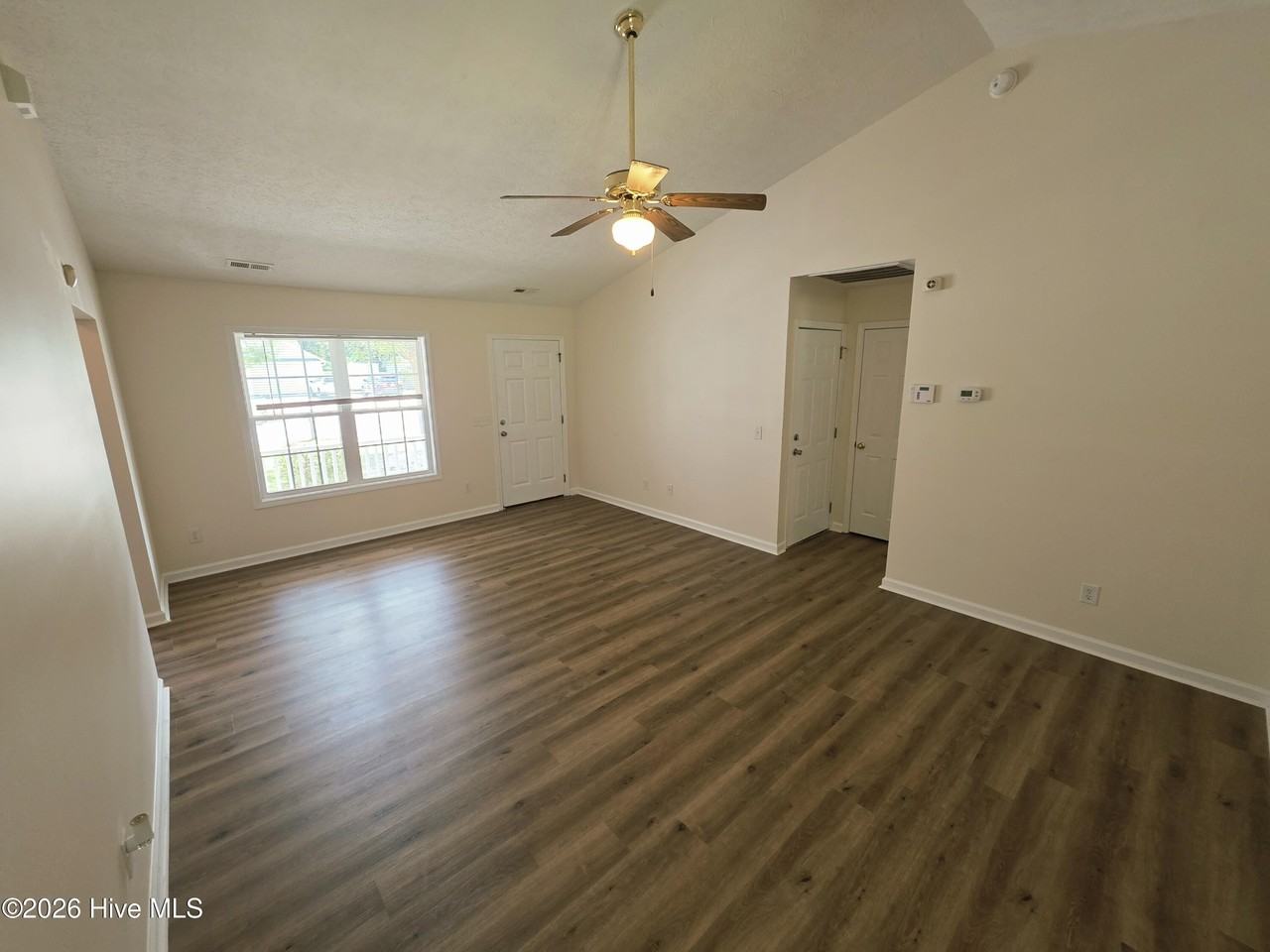 113 Butternut Cir - Photo 4 of 22