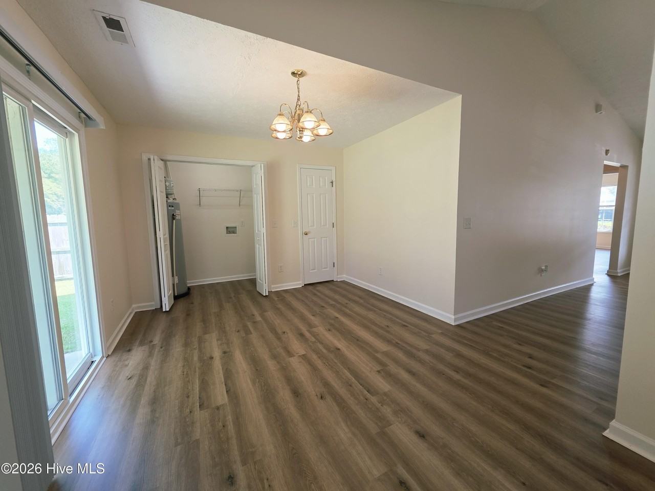 113 Butternut Cir - Photo 7 of 22
