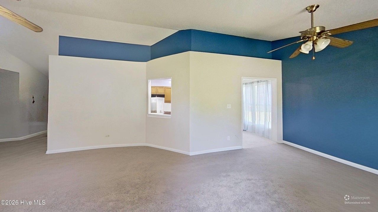 315 Peppertree Ct - Photo 4 of 20
